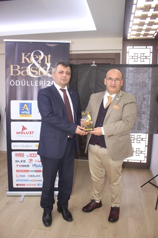 Kent Başkan Dergisi’nden Belediye Başkanımız Serkan Koyuncu’ya Ödül
