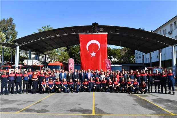 Başkan Tugay: Yapacağımız hizmetlerle Türkiye