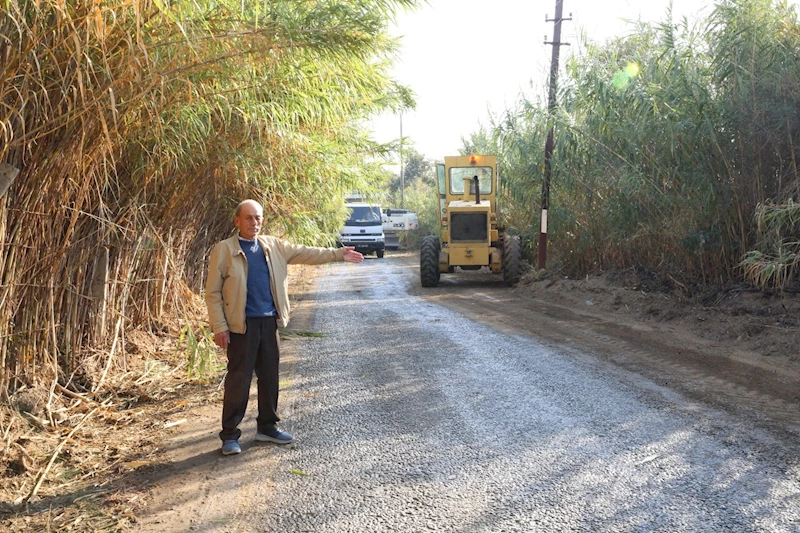 AYDIN BÜYÜKŞEHİR BELEDİYESİ 20 MAHALLENİN KULLANDIĞI YOLU TEMİZLİYOR