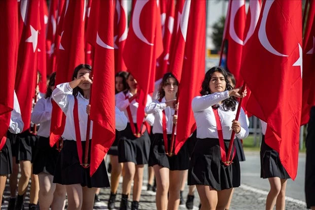 Cumhuriyet coşkusu İzmir’in her yerine yayılacak