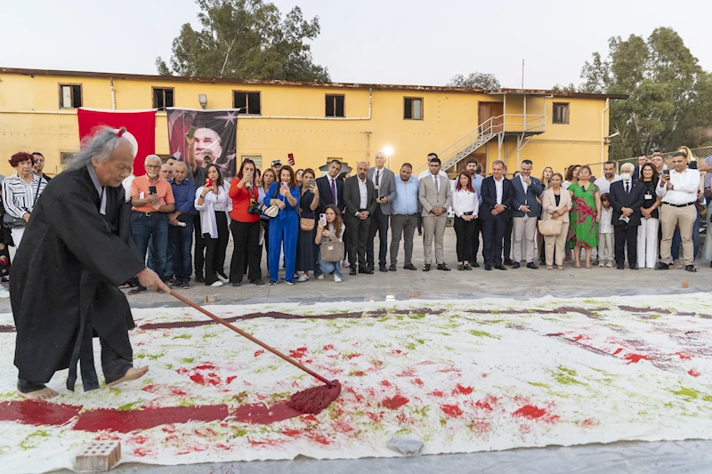 Başkan Seçer, ‘1. Uluslararası Akdeniz Bienali Açılışına Katıldı