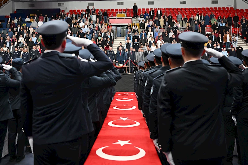 MANSUR YAVAŞ ZABITA TEŞKİLATININ YEMİN TÖRENİNE KATILDI