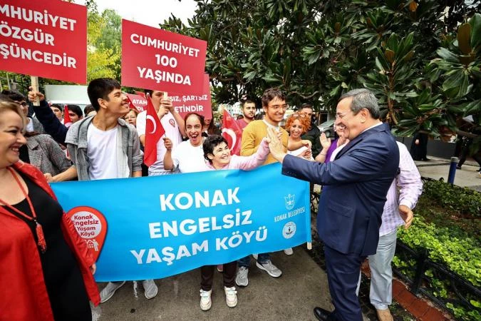 100. Yıl Coşkusuna En Anlamlı Kutlama:Engelsiz Vals Gösterisi