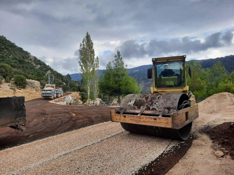 Kumluca Büyükalan yolu asfaltlandı