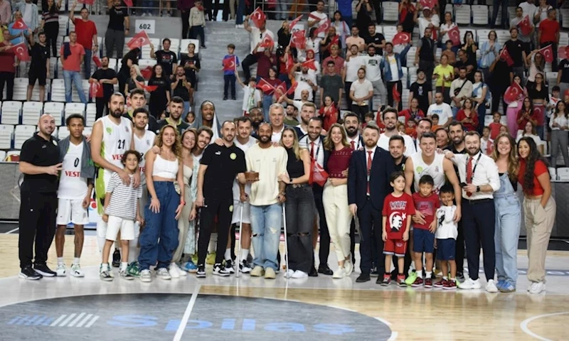 Muhteşemsin Potanın Tarzanları, Muhteşemsin Manisa!