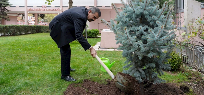 BAKAN TEKİN, MİLLÎ AĞAÇLANDIRMA GÜNÜ