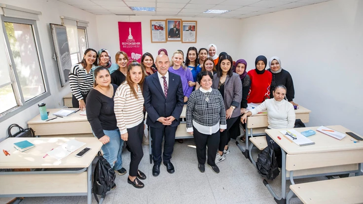 Masal Evi çocuklarından Başkan Soyer’e sürpriz