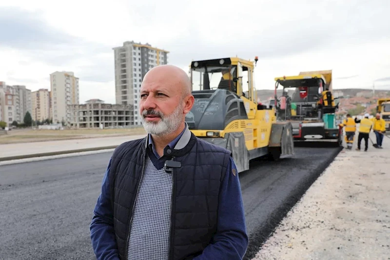 BAŞKAN ÇOLAKBAYRAKDAR, “KAYSERİ İÇİN GECE - GÜNDÜZ AZİMLE ÇALIŞIYORUZ”