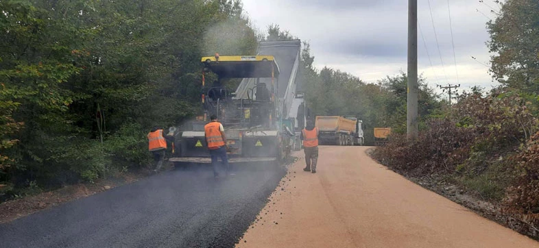 İzmit ana grup köy bağlantı yoluna yeni üstyapı