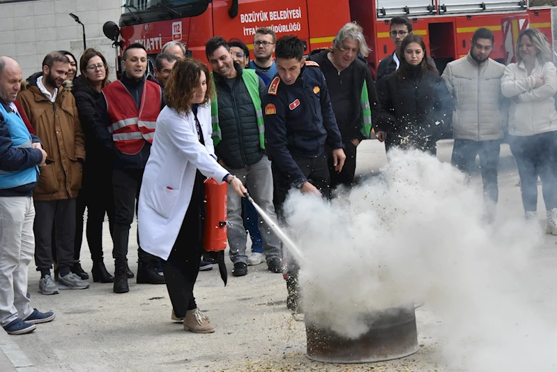 BOZÜYÜK BELEDİYESİ İTFAİYESİ’NDEN HASTANEDE TATBİKAT