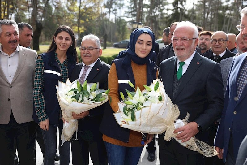 Elitaş ve Büyükkılıç, Kayseri Şeker Fabrikası’nda Çalışanlar ile Yemekte Buluştu