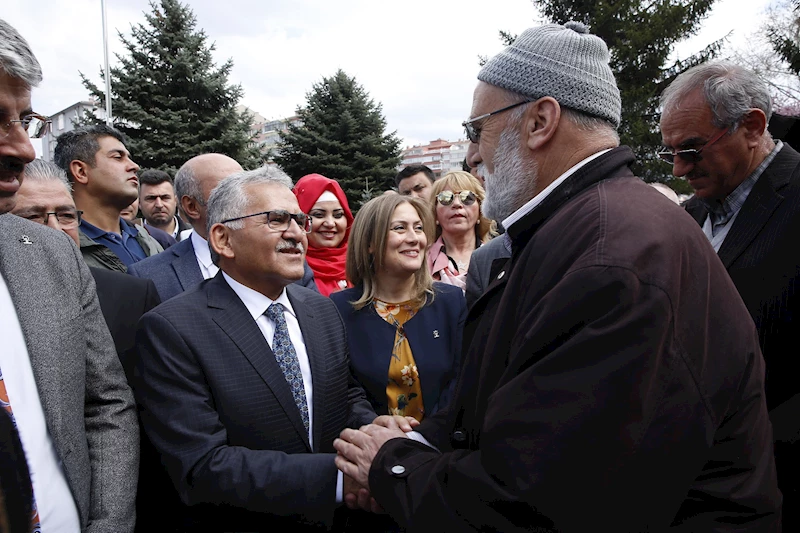 Başkan Büyükkılıç: “İnsanları Kucaklayan, Bağrına Basan, Bir Yaklaşım İçerisindeyiz”