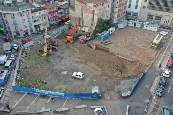 Konak Belediyesi’nin Yeni Hizmet Binası İnşaatı Başladı