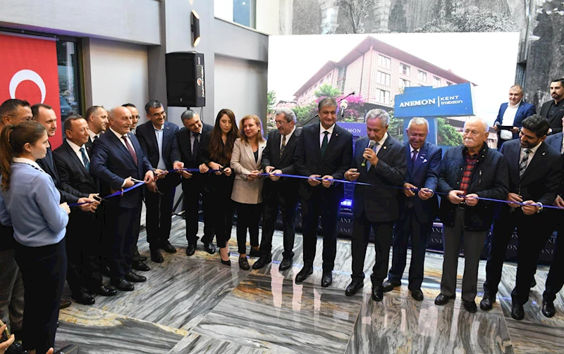 Başkan Vergili Anemon Otel’in Açılış Törenine Katıldı