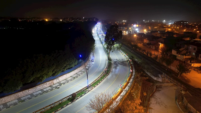 Mehmetçik Caddesi Aydınlatmalarıyla Yenilendi