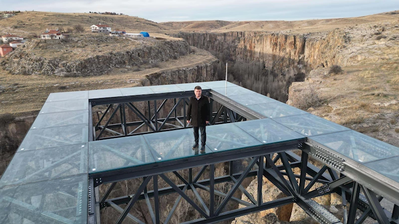 IHLARA VADİSİ CAM TERAS PROJESİNDE CAMLARIN MONTAJI TAMAMLANDI