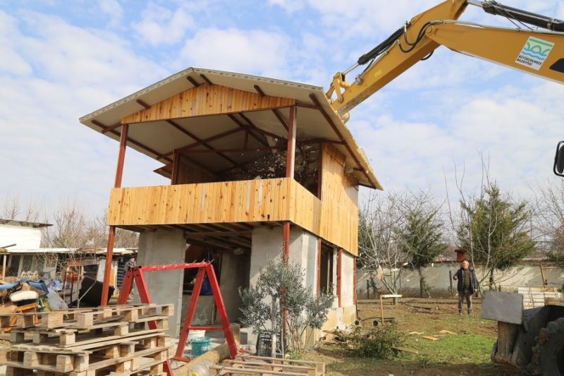 İstanbul’un içme suyu havzasına yapılan 22 kaçak yapı yıkıldı