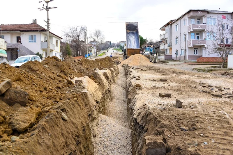 Alparslan Türkeş Bulvarımızda İçme Suyu altyapı çalışmaları Gerçekleştiriyoruz.