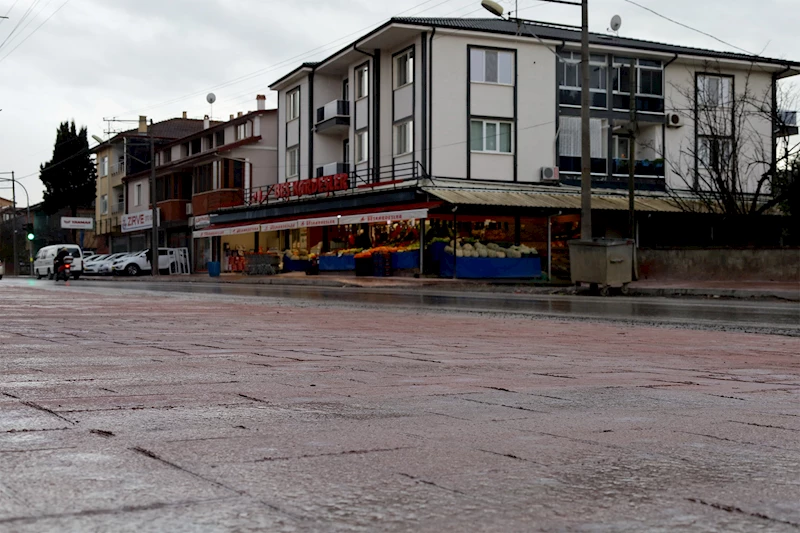 Akyazı Ada Caddesi Büyükşehir’le yeni bir yüze kavuşuyor