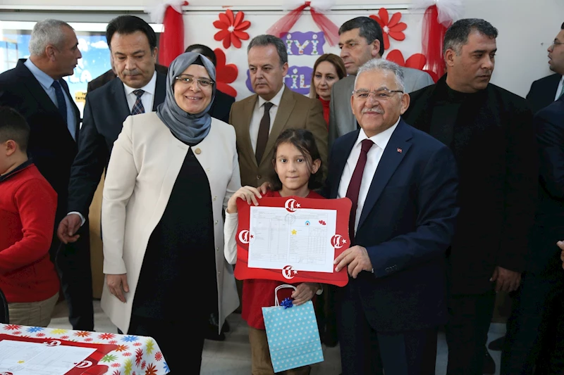 Başkan Büyükkılıç, Vali Çiçek ile Miniklerin Karne Heyecanına Ortak Oldu