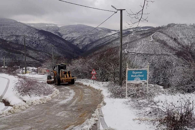 Nilüfer’de karla mücadele ekipleri seferber oldu