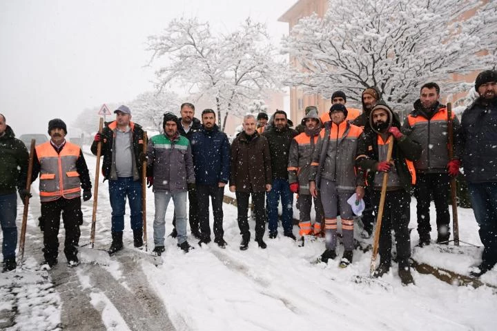 “Tüm Ekiplerimizle Sahadayız”