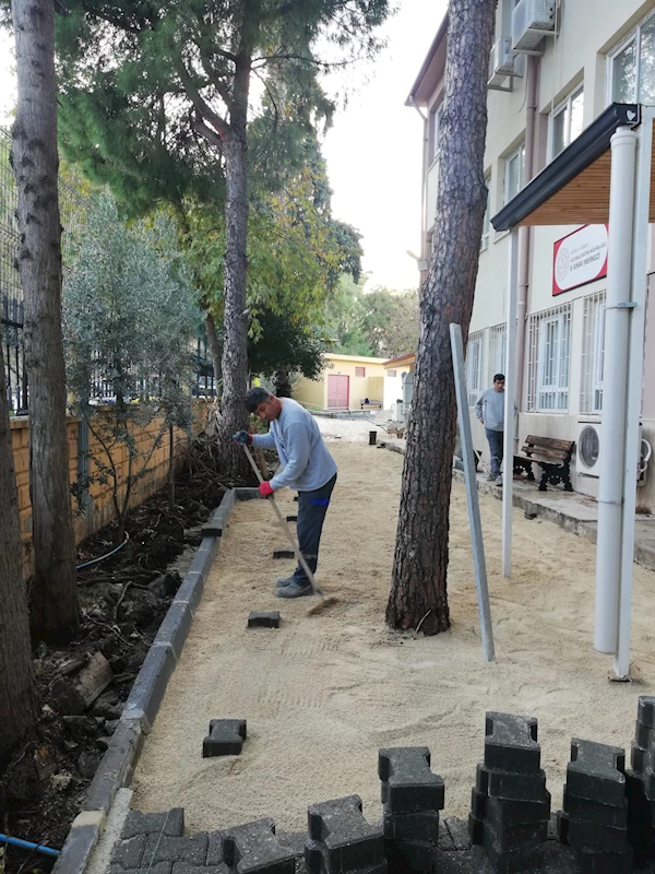 Kemer Belediyesi’nden okullara bakım