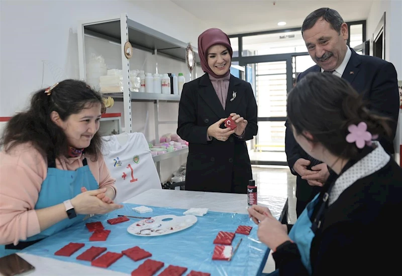 ENGELSİZ YAŞAM MERKEZİ BAKAN GÖKTAŞ´TAN TAM NOT ALDI