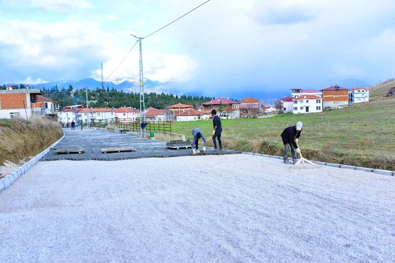 Ahmet Yesevi Mahallesi’nde Parke Yol Çalışmalarına Başladık.