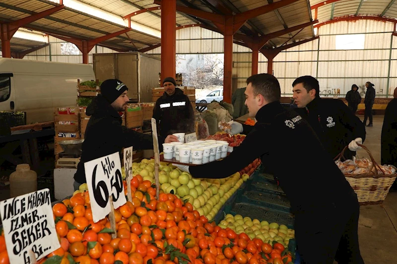 SICAK ÇORBA GELENEĞİ SEMT PAZARLARINDA SÜRÜYOR