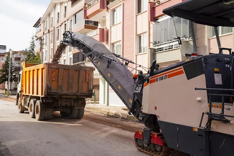 Niyazi Kırımca Caddemizin Bozulan ve Deforme Olan Yolunu Yenilemek İçin Çalışmalara Başladık.