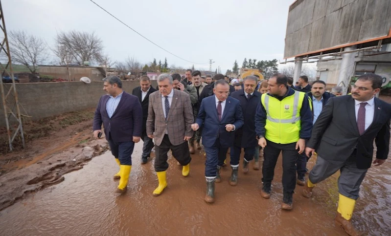 Ak Parti Tam Kadro Yaraları Sarmak İçin Sahada