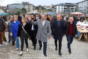 İSMETPAŞA MAHALLESİ YENİ PAZAR YERİNE KAVUŞTU