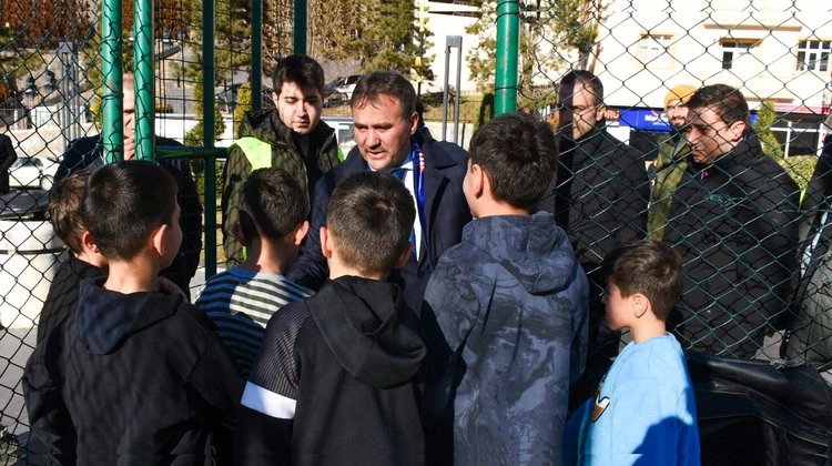 BAŞKAN ÇİMEN: “ŞEHRİMİZİ GELİŞTİRİP GÖNÜL KÖPRÜLERİ KURUYORUZ”