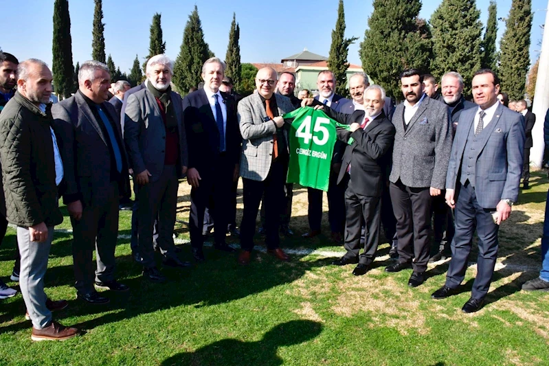 Cumhur İttifakı Adaylarından Akhisarspor’a Ziyaret