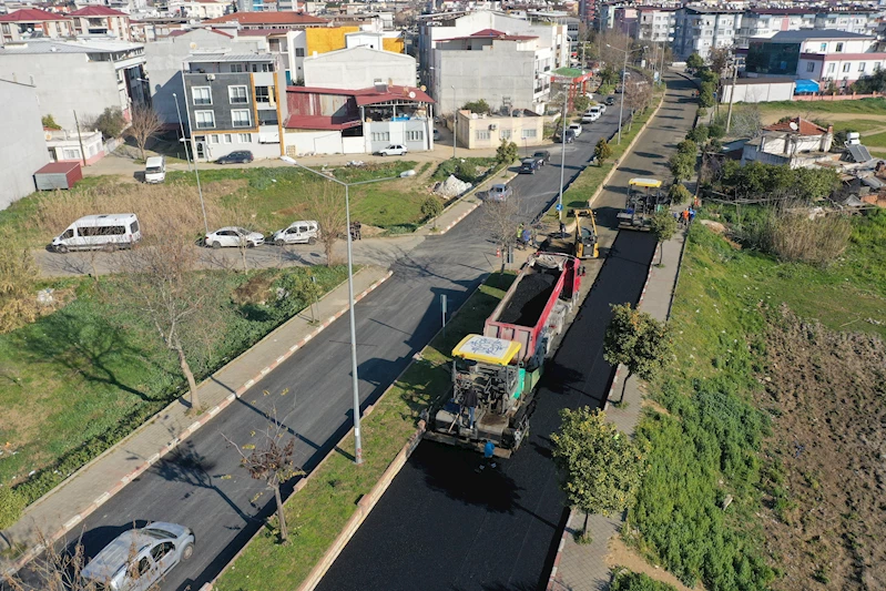 BÜYÜKŞEHİR ÇALIŞIYOR AYDIN’IN YOLLARI YENİLENİYOR