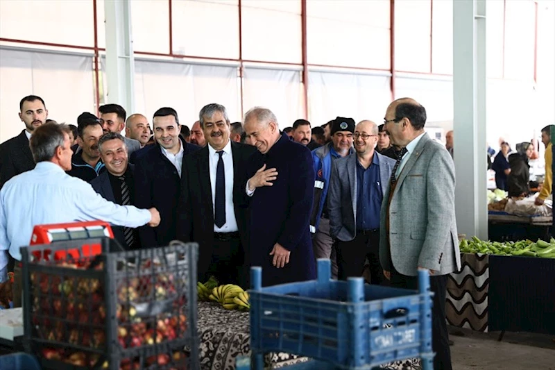 Başkan Zolan’a manili sevgi gösterisi