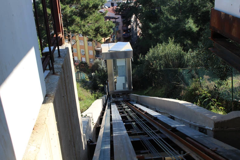 Türkbeleni’nde panoramik asansörler tamir ediliyor