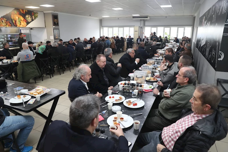 BAŞKAN HÜRRİYET, SANAYİ ESNAFINI DİNLEDİ “HALK YARARINA DAHA ÇOK GÜZEL İŞLER YAPACAĞIZ”