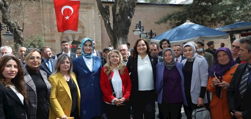 BAYRAMLAŞMA TÖRENİ TAŞ MEDRESE´DE YAPILDI