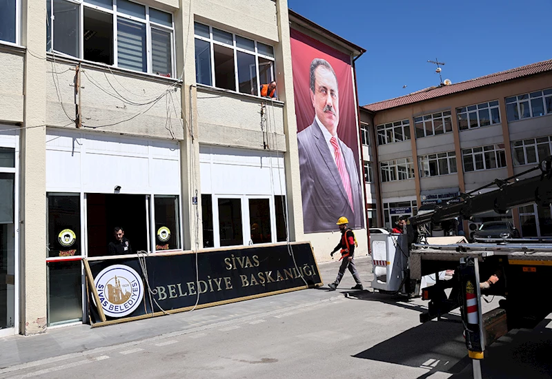 “T.C. SİVAS BELEDİYESİ”…