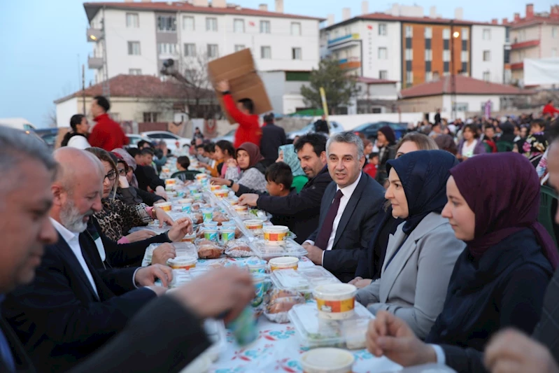 KOCASİNAN, RAMAZAN AYI’NDA ON BİNLERCE VATANDAŞIN GÖNLÜNE DOKUNDU